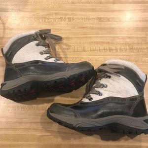 Kodiak women’s winter boots size 6